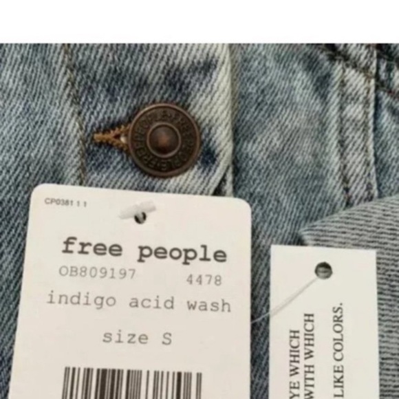 Free People RUMORS DENIM JACKET SIZE SMALL NWT - Picture 10 of 12